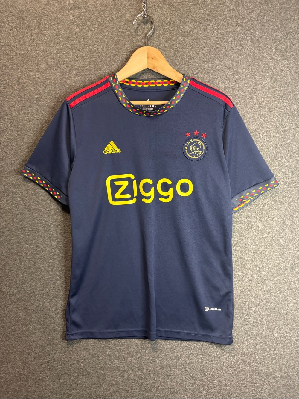 Adidas / Ajax Amsterdam (AFC Ajax) soccer jersey Size M